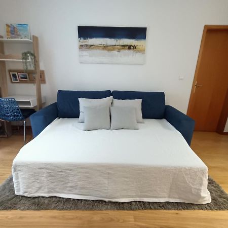 Modern 1Br For 4 - Great For Long Stays, 10 Min To Attractions ヴィラ・ノヴァ・デ・ガイア エクステリア 写真