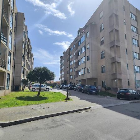 Modern 1Br For 4 - Great For Long Stays, 10 Min To Attractions ヴィラ・ノヴァ・デ・ガイア エクステリア 写真