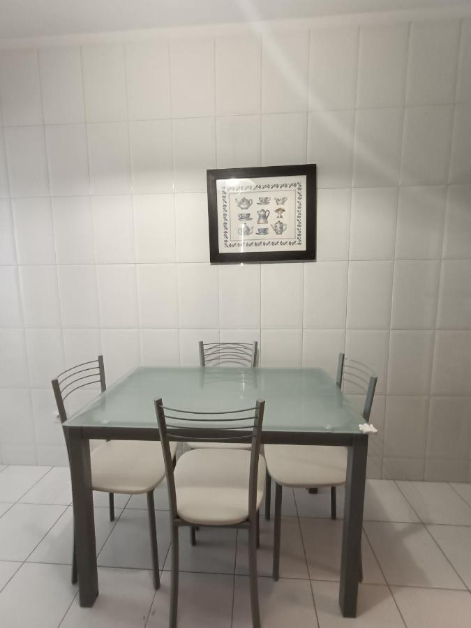 Modern 1Br For 4 - Great For Long Stays, 10 Min To Attractions ヴィラ・ノヴァ・デ・ガイア エクステリア 写真