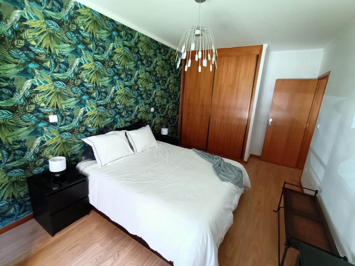 Modern 1Br For 4 - Great For Long Stays, 10 Min To Attractions ヴィラ・ノヴァ・デ・ガイア エクステリア 写真