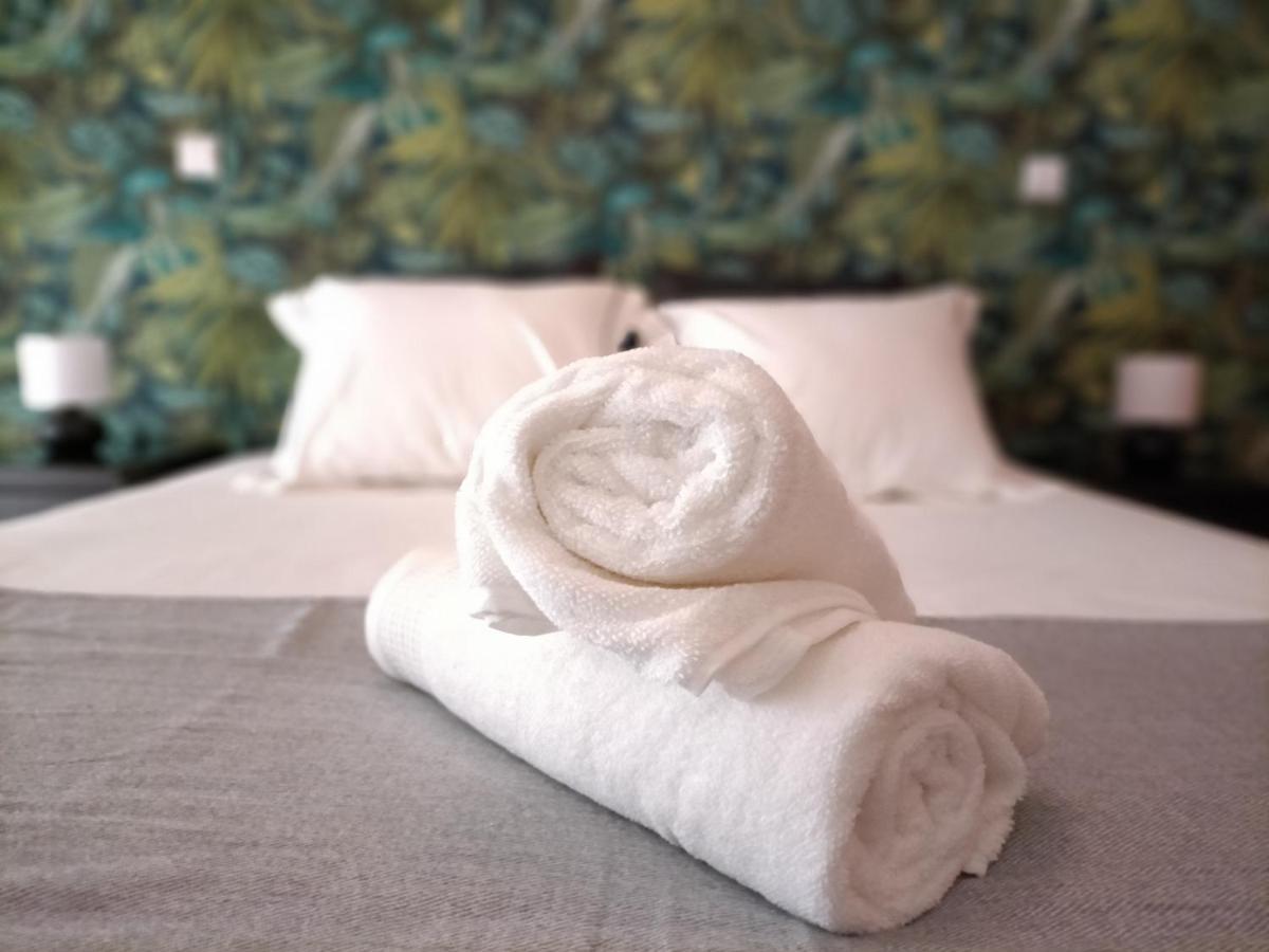 Modern 1Br For 4 - Great For Long Stays, 10 Min To Attractions ヴィラ・ノヴァ・デ・ガイア エクステリア 写真