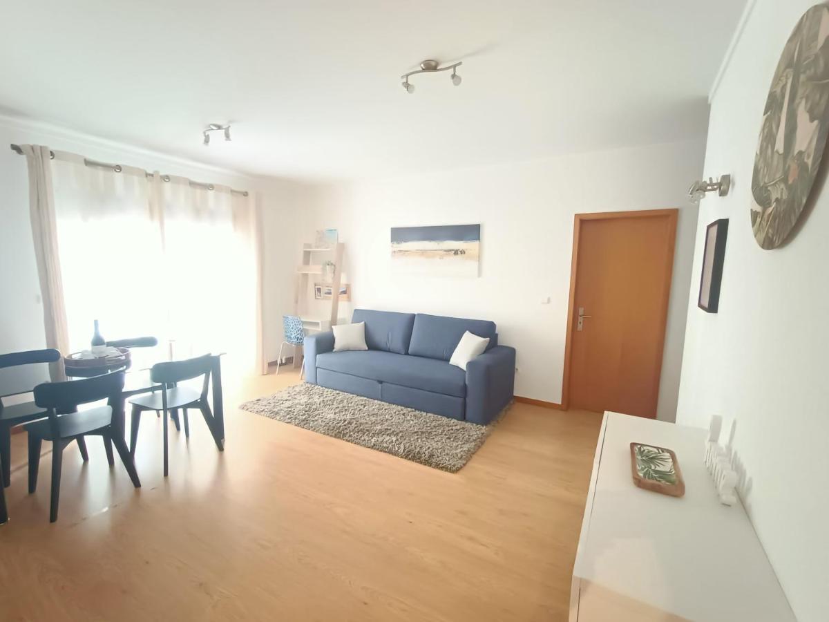 Modern 1Br For 4 - Great For Long Stays, 10 Min To Attractions ヴィラ・ノヴァ・デ・ガイア エクステリア 写真