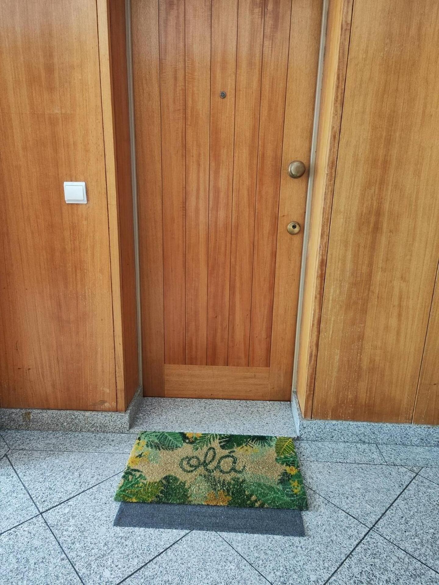 Modern 1Br For 4 - Great For Long Stays, 10 Min To Attractions ヴィラ・ノヴァ・デ・ガイア エクステリア 写真